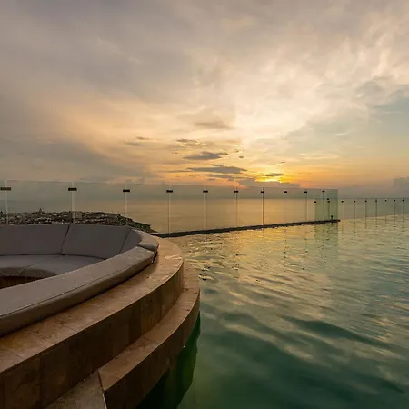 Espectacular Vista Al Mar&historic Center 2br Apartamento