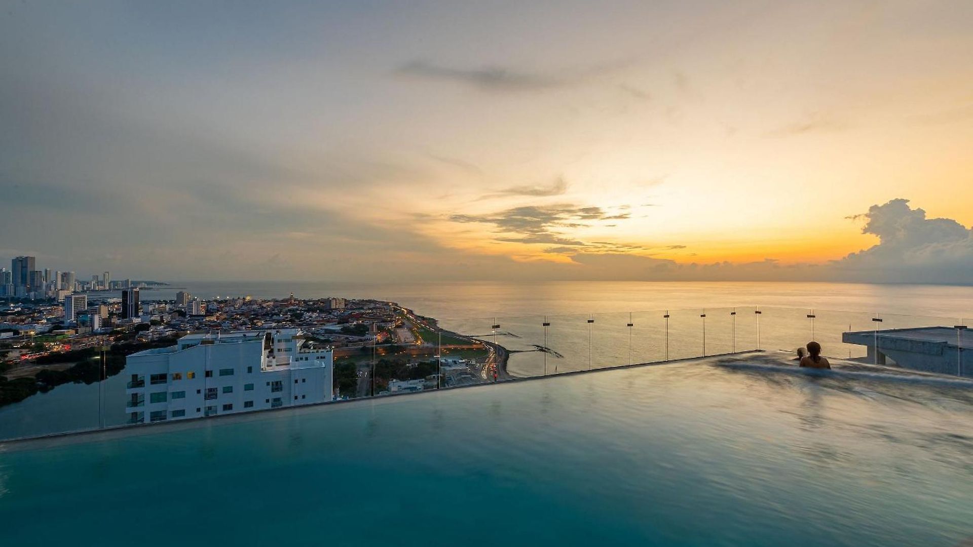 Espectacular Vista Al Mar&historic Center 2br Apartamento