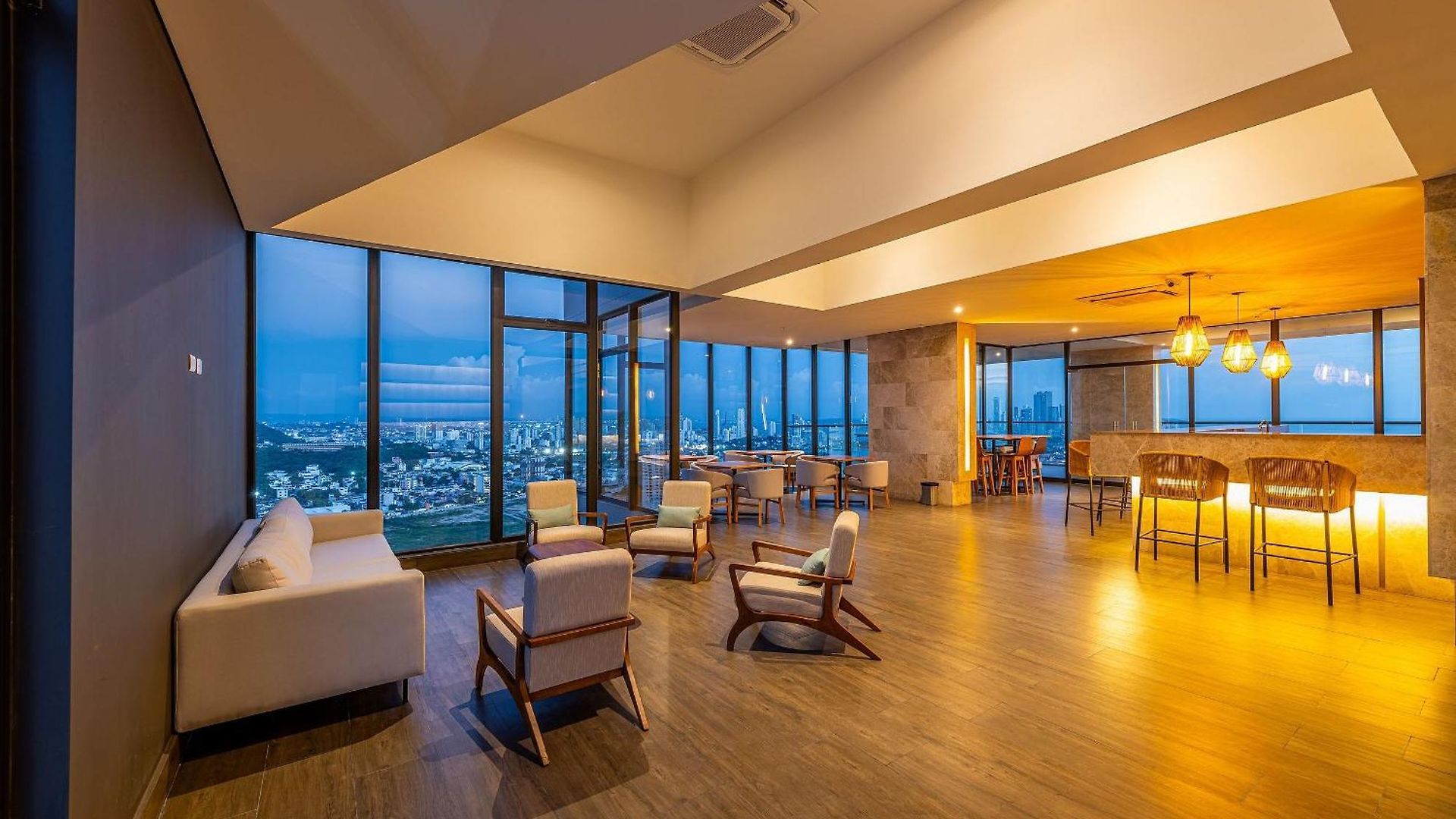 Apartamento Espectacular Vista Al Mar&historic Center 2br
