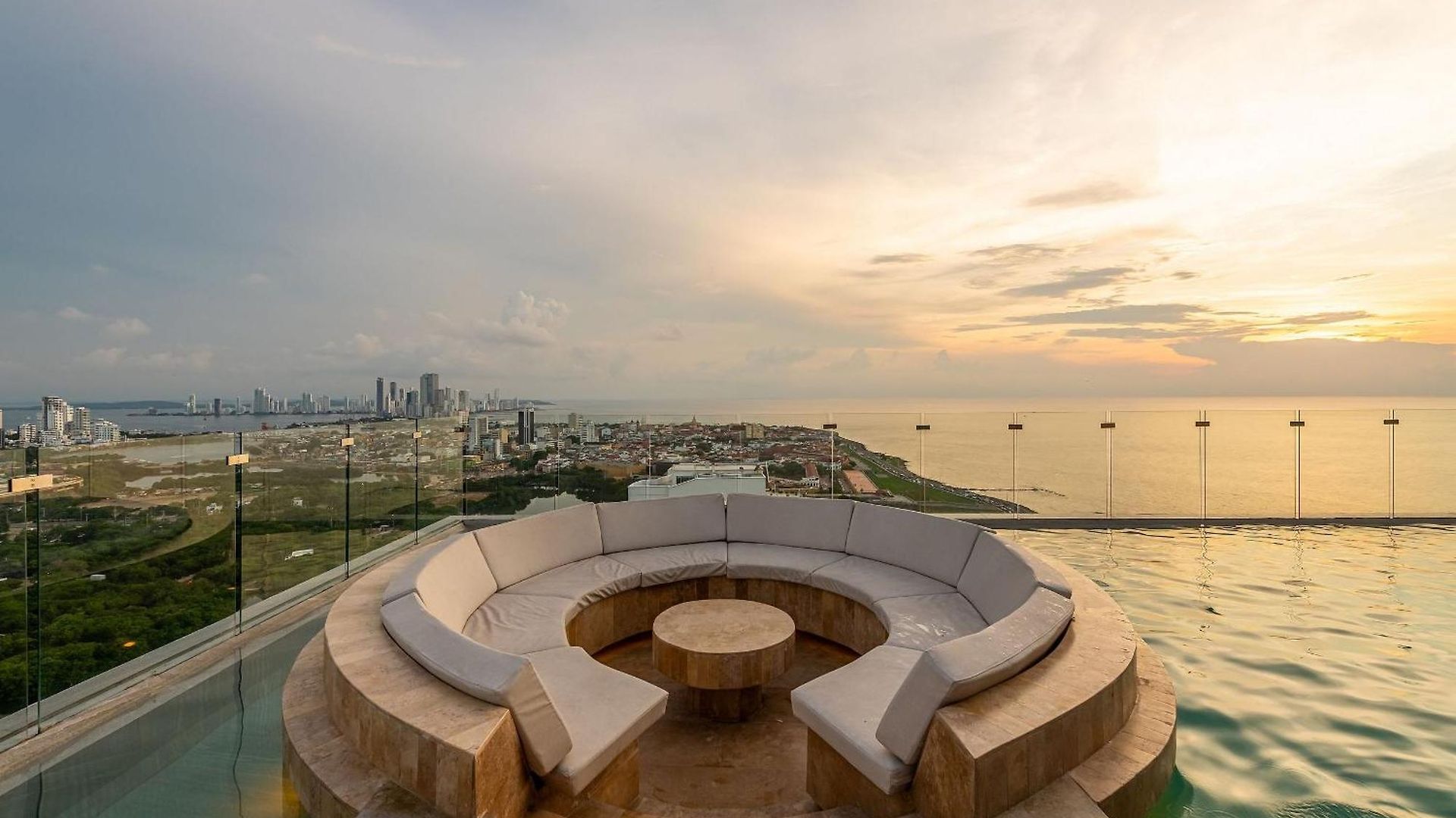 Espectacular Vista Al Mar&historic Center 2br