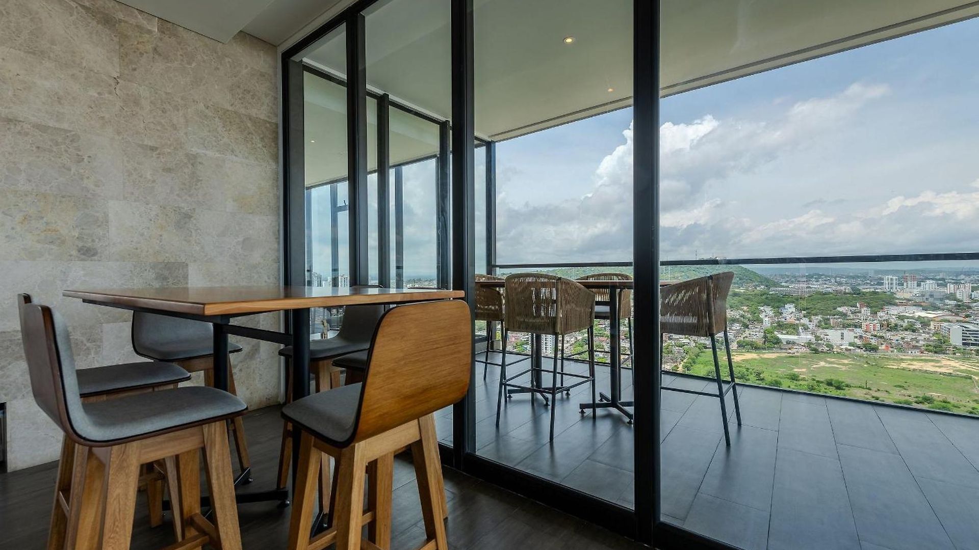 Apartamento Espectacular Vista Al Mar&historic Center 2br